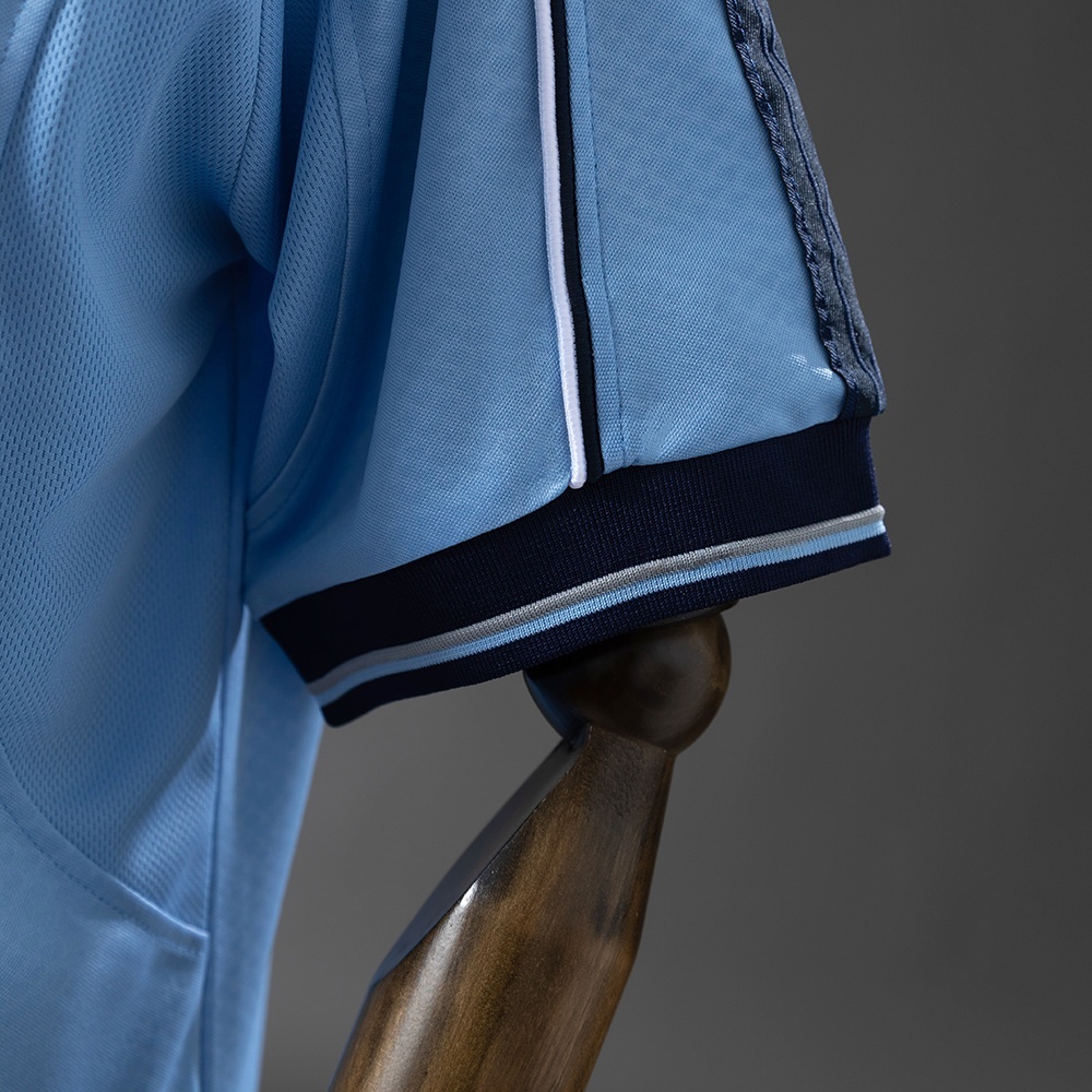 1999-00 CELTA VIGO HOME