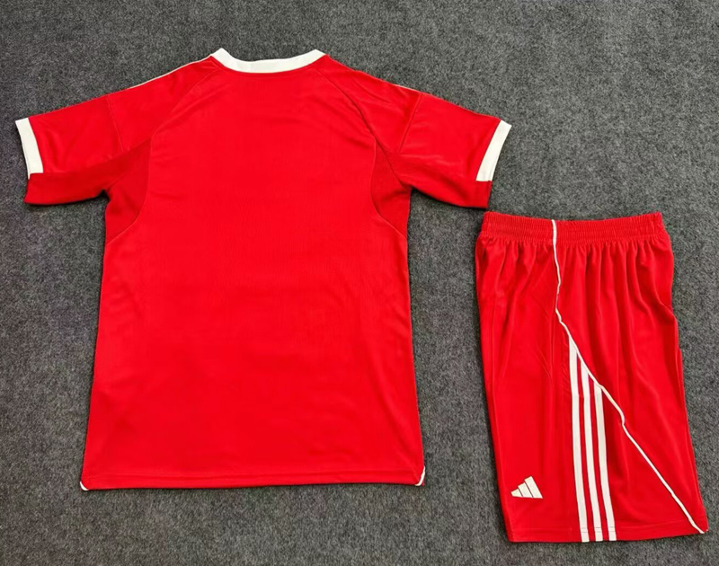 2025-26 LIVERPOOL HOME MEN AND KIDS KIT