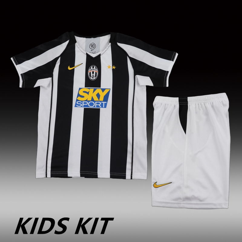 2004-05 JUVENTUS HOME KIDS KIT