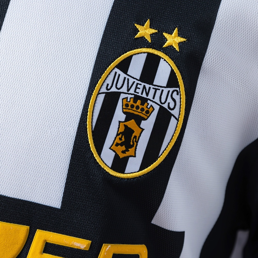 2001-02 JUVENTUS HOME
