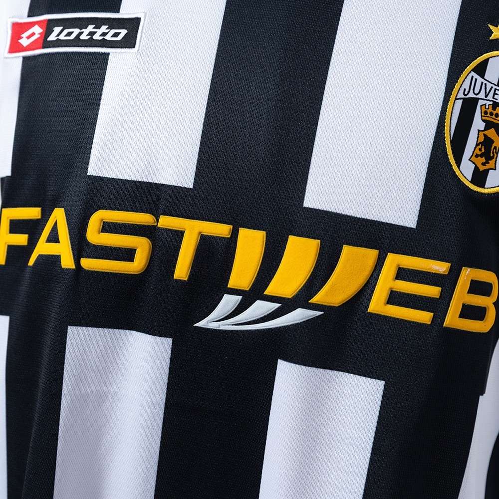 2001-02 JUVENTUS HOME