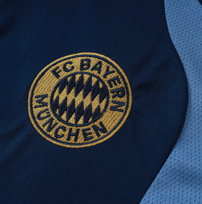 2026-27 BAYERN MUNICH TRACKSUITS TRAINING SUIT