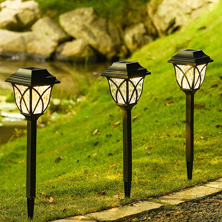 Solar plug-in light