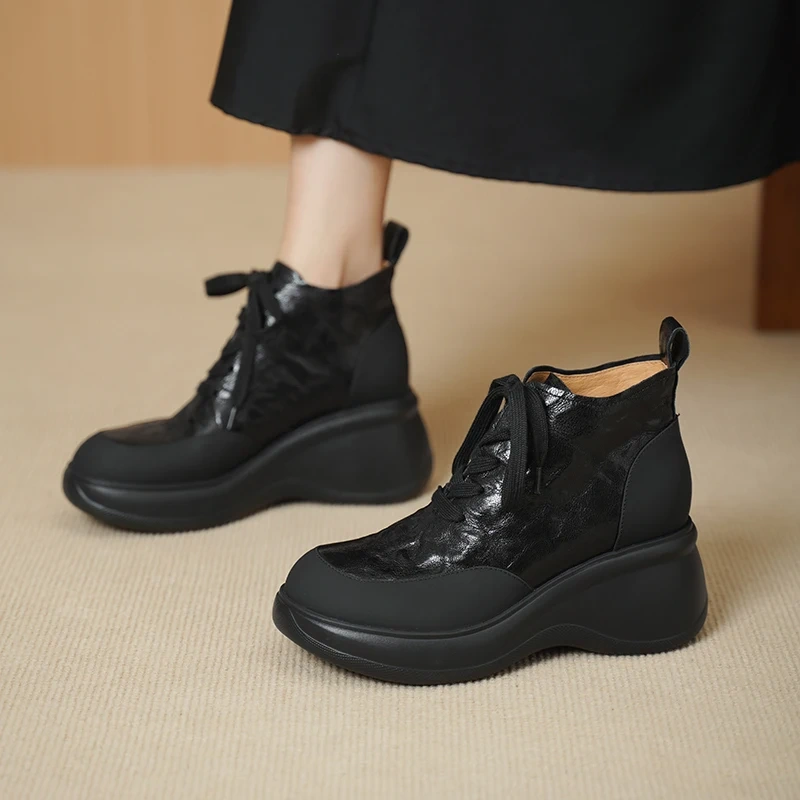 Women's Autumn Winter New Style Black British Style Simple Wedge Heel 7 CM Sheepskin Comfort Lace-up Platform Ankle Boots 51112