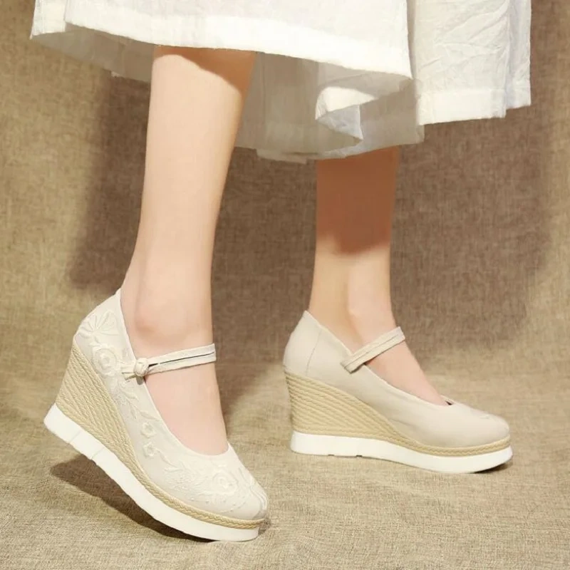 Spring Autumn New China Style Retro Wedges Embroider Shallow Platform Buckle Strap Cotton Fabric Women Pumps Ladies Casual Shoes