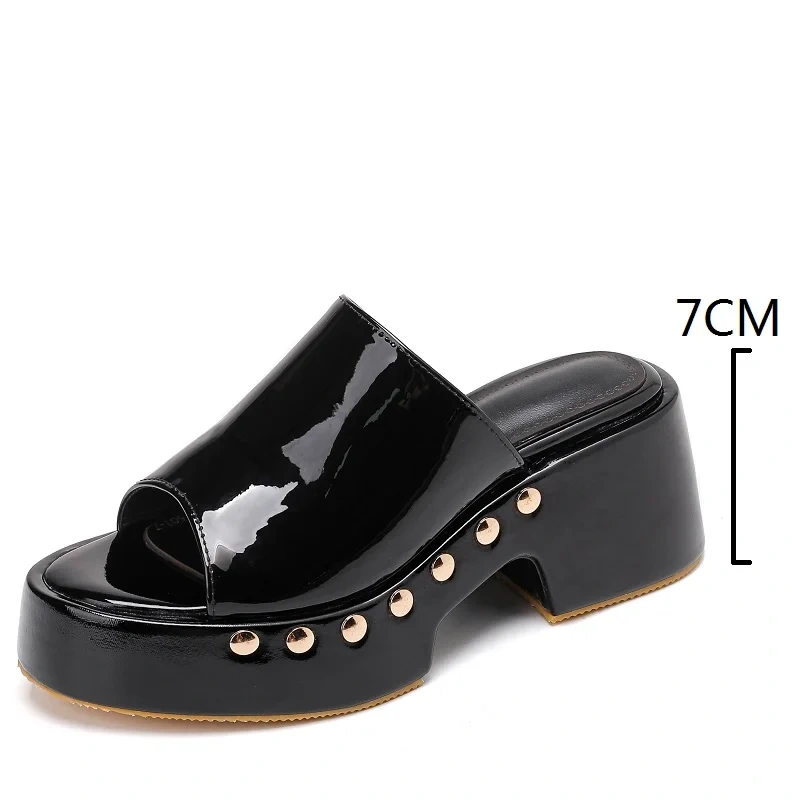 Women's Summer New Slim 7 CM Chunky Heel Genuine Leather Platform Peep-Toe Rivets Fashion Gladiator Slippers 50609