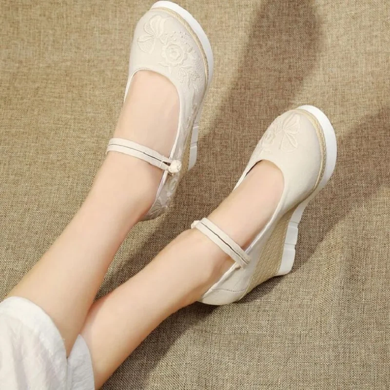 Spring Autumn New China Style Retro Wedges Embroider Shallow Platform Buckle Strap Cotton Fabric Women Pumps Ladies Casual Shoes
