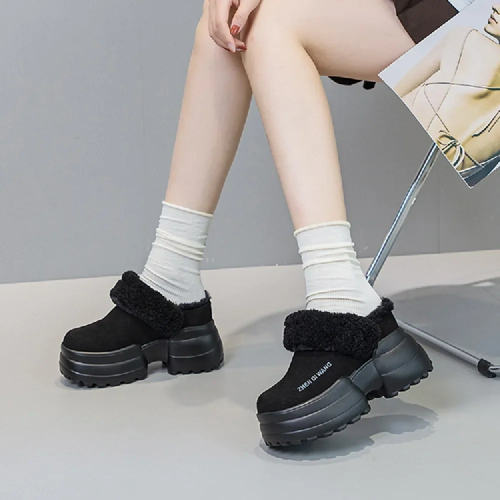 Winter New Korean Leisure Style Height Increasing Platform Round Toe Plush Inside Genuine Leather Women Modern Slippers 2411
