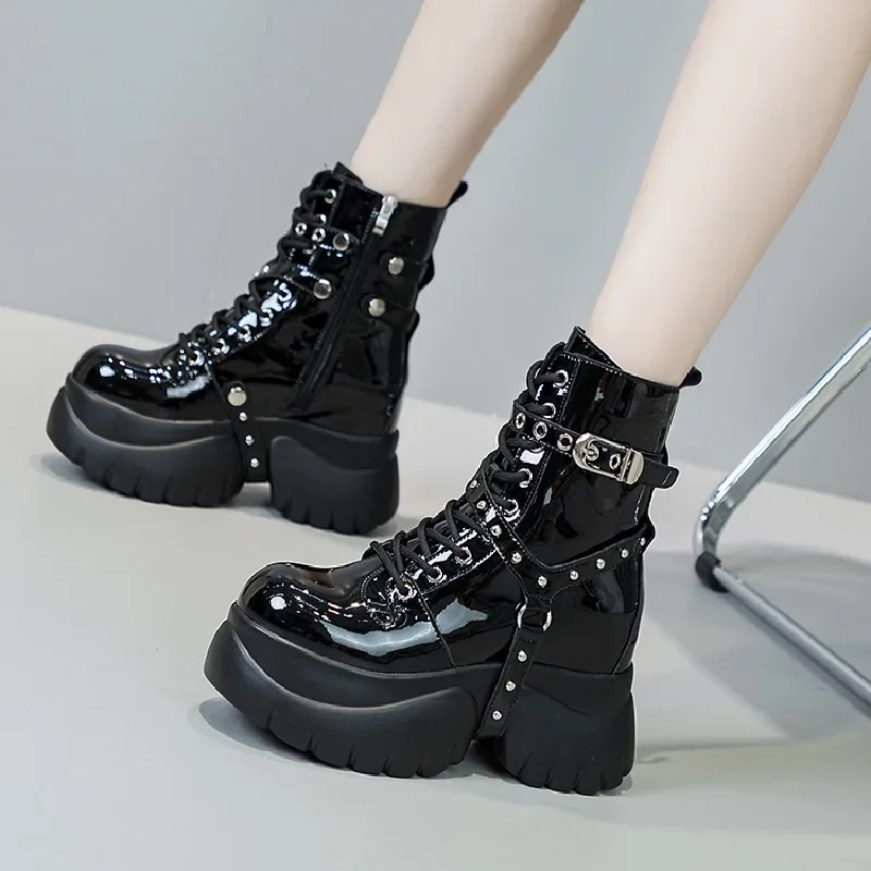 Winter New Slim Height Increasing Platform Cross-tied Belt Buckle Rivet Plush Genuine Leather Women Mid-Calf Half Modern Boots