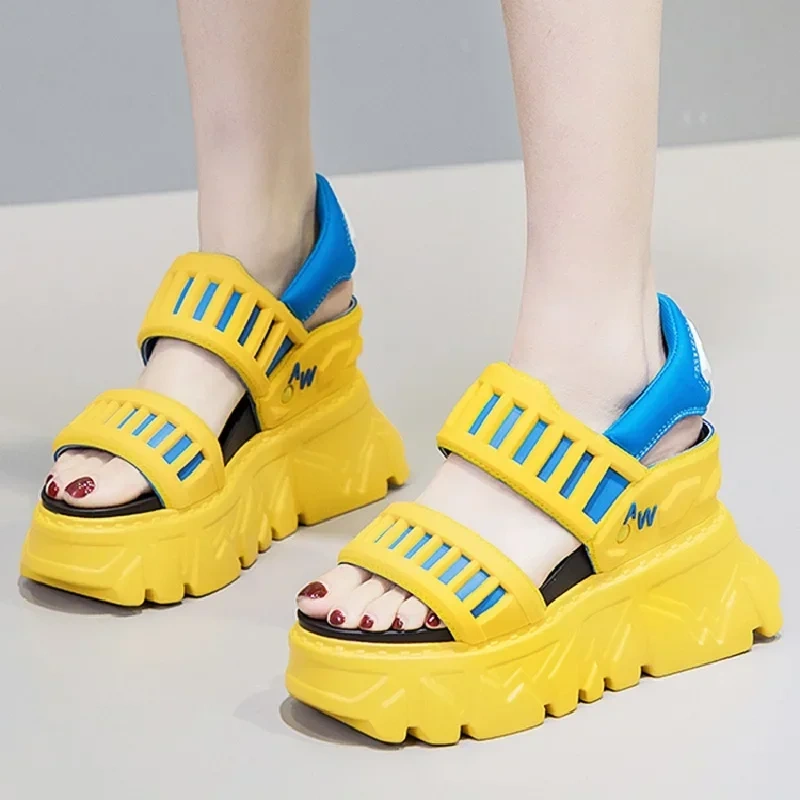 Summer New Fashion Slim Height Increasing Platform Peep Toe Cut Out Mixed Colors Genuine Leather Women Modern Rome Sandals 41217