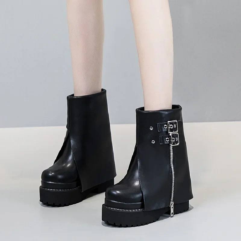 Winter New Punk Style Height Increasing Platform Rivet Buckle Belt Plush Inside Genuine Leather Women Ankle Short Foldover Boots