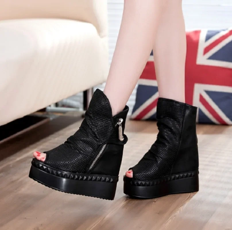 Summer New Fashion Slim Height Increasing Platform Peep Toe Pleated Hollow Flock Zipper Women High Top Short Gladiator Boots 412