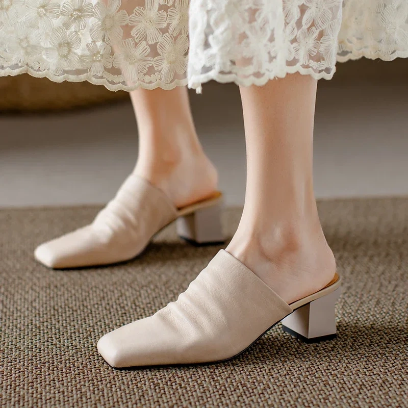 Summer New Outside Leisure Thick Heels Square Toe Sewing Cut Out Pleated Concise Genuine Leather Women Modern Slippers 230407