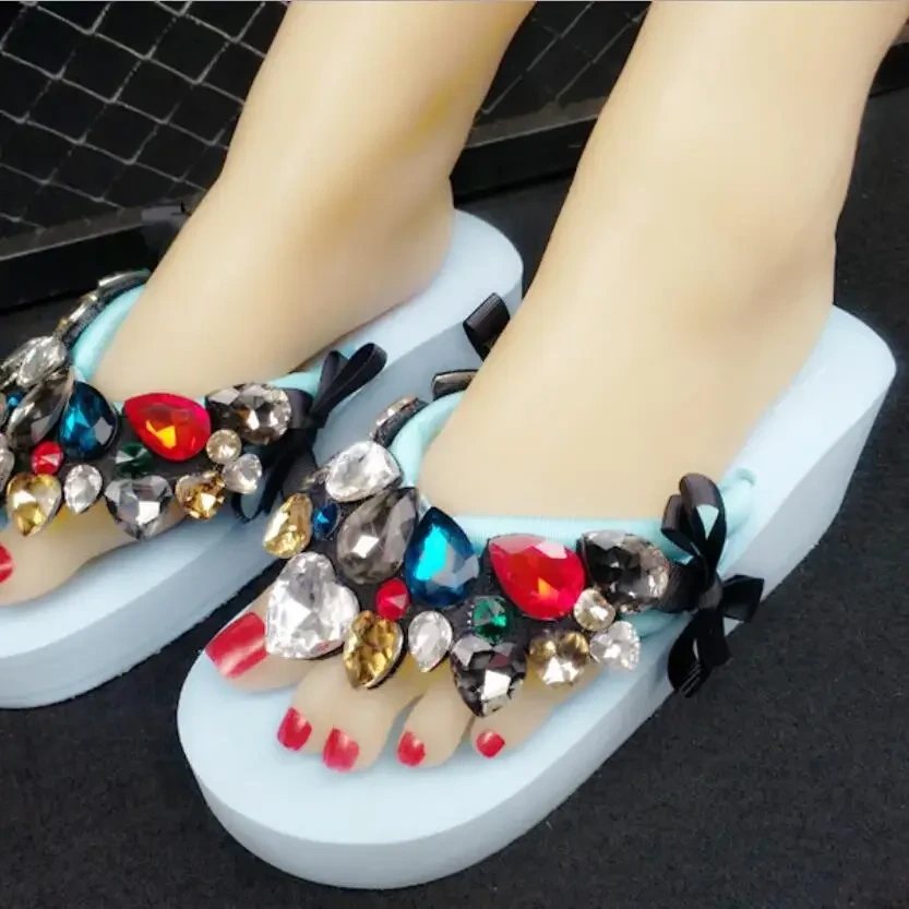 Summer New Fashion Wedges Clip Toe Cut-outs Bowknot Platform Crystal Rhinestone Plus Size 41 42 Mixed Colors Women Flip-flops
