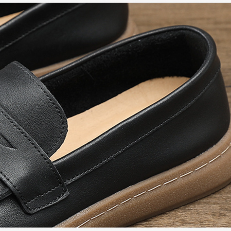 Spring Autumn New British Style Retro Flat Bottom Sewing Slip-On Genuine Leather Men Casual Flats Male Sneakers 2312