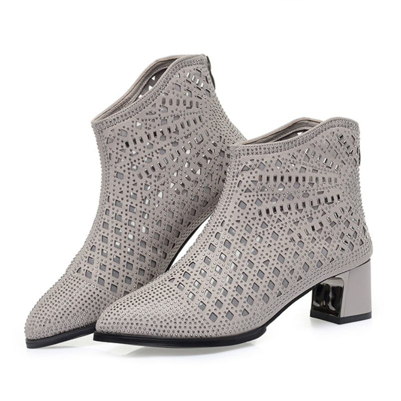 Summer New Fashion 15.5 CM Thick Heels Pointed Toe Crystal Cut Out Bling Flowers Patent Leather Women Ankle Short Modern Boots 60209