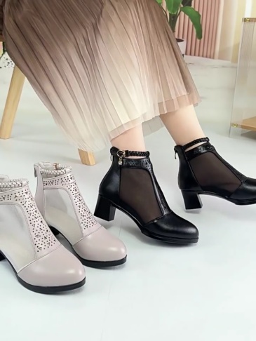 Summer New Fashion 4 CM High Heels Peep Toe Crystal Buckle Strap Cut Out Mesh Genuine Leather Back Zipper Women Ankle Short Modern Boots 60304