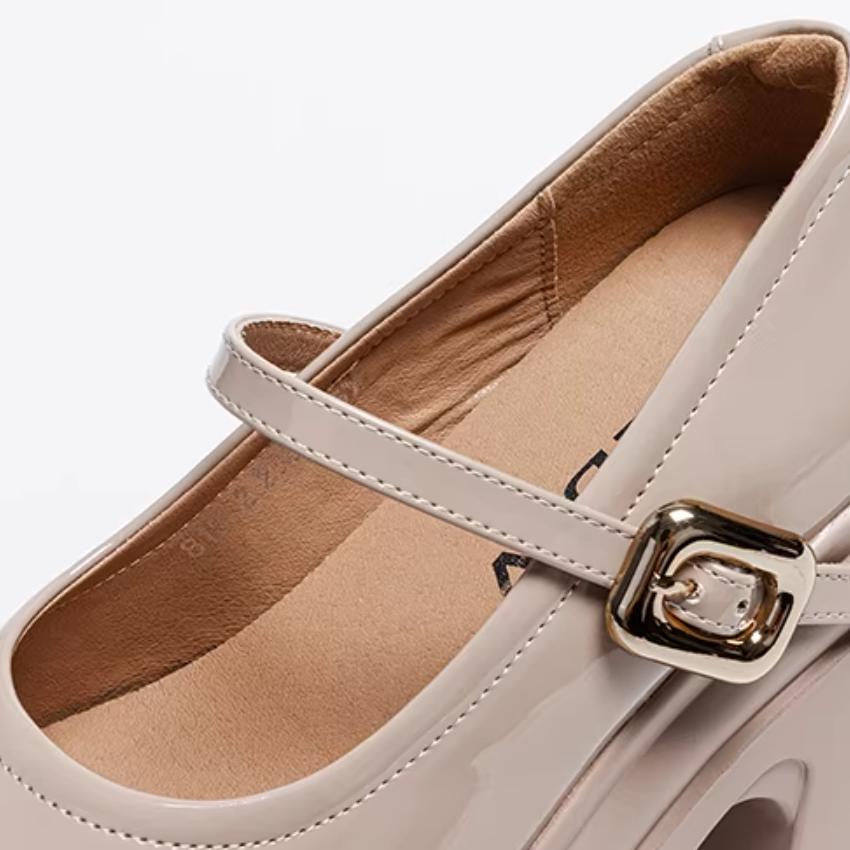 Women's Spring Summer Chunky Heel 10 CM Genuine Leather Shallow Mouth Buckle Strap Round Toe Breathable British Style Pumps 60317