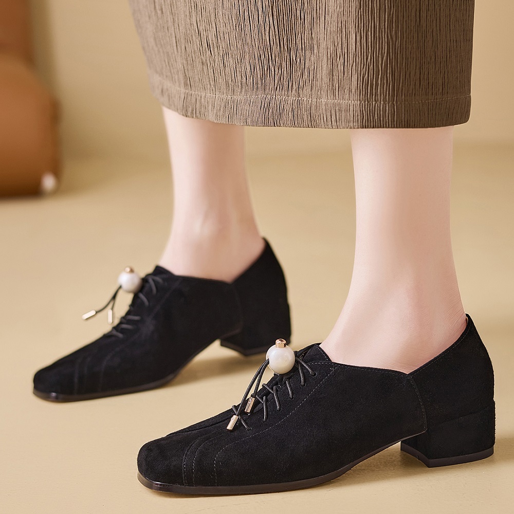 Women's Vintage Suede Sheepskin Square Toe British Style 3.5 CM Block Heel Pearl Cross Strap Commute Versatile Simple Derby Shoes 60319