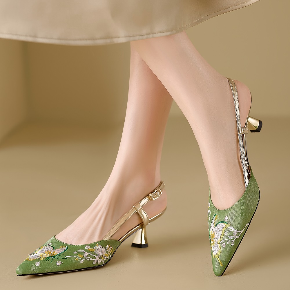 Women's Cowhide Pointed Toe Low-cut Embroidery One-strap 5 CM Stiletto Heel Closed Toe Backless Chinese Style Versatile Sandals 60324