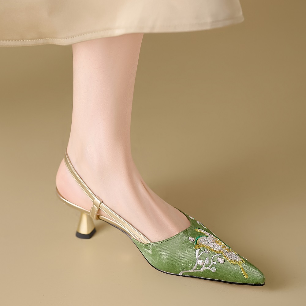 Women's Cowhide Pointed Toe Low-cut Embroidery One-strap 5 CM Stiletto Heel Closed Toe Backless Chinese Style Versatile Sandals 60324
