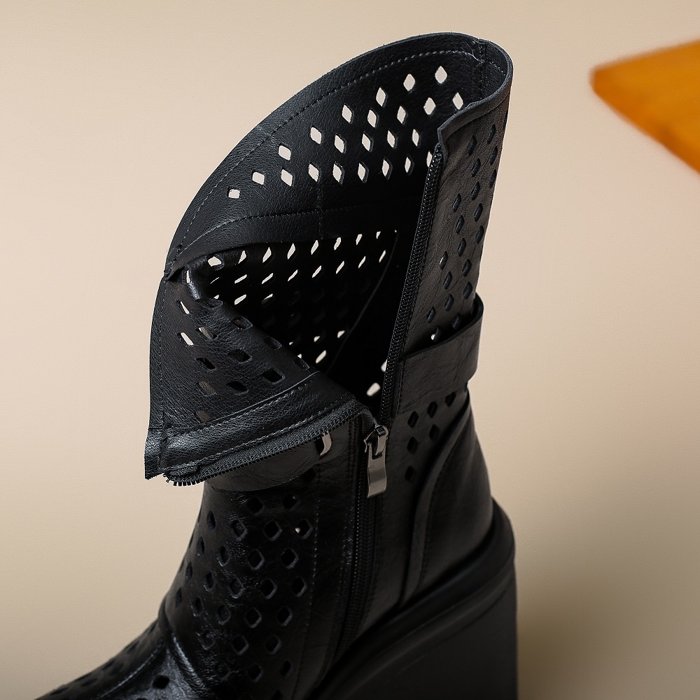 Genuine Leather Women's Retro Mid-Calf Boots 12 CM Block Heel Buckle Strap Spring Autumn Side Zipper Platform Cut Out British Style Boots 60325