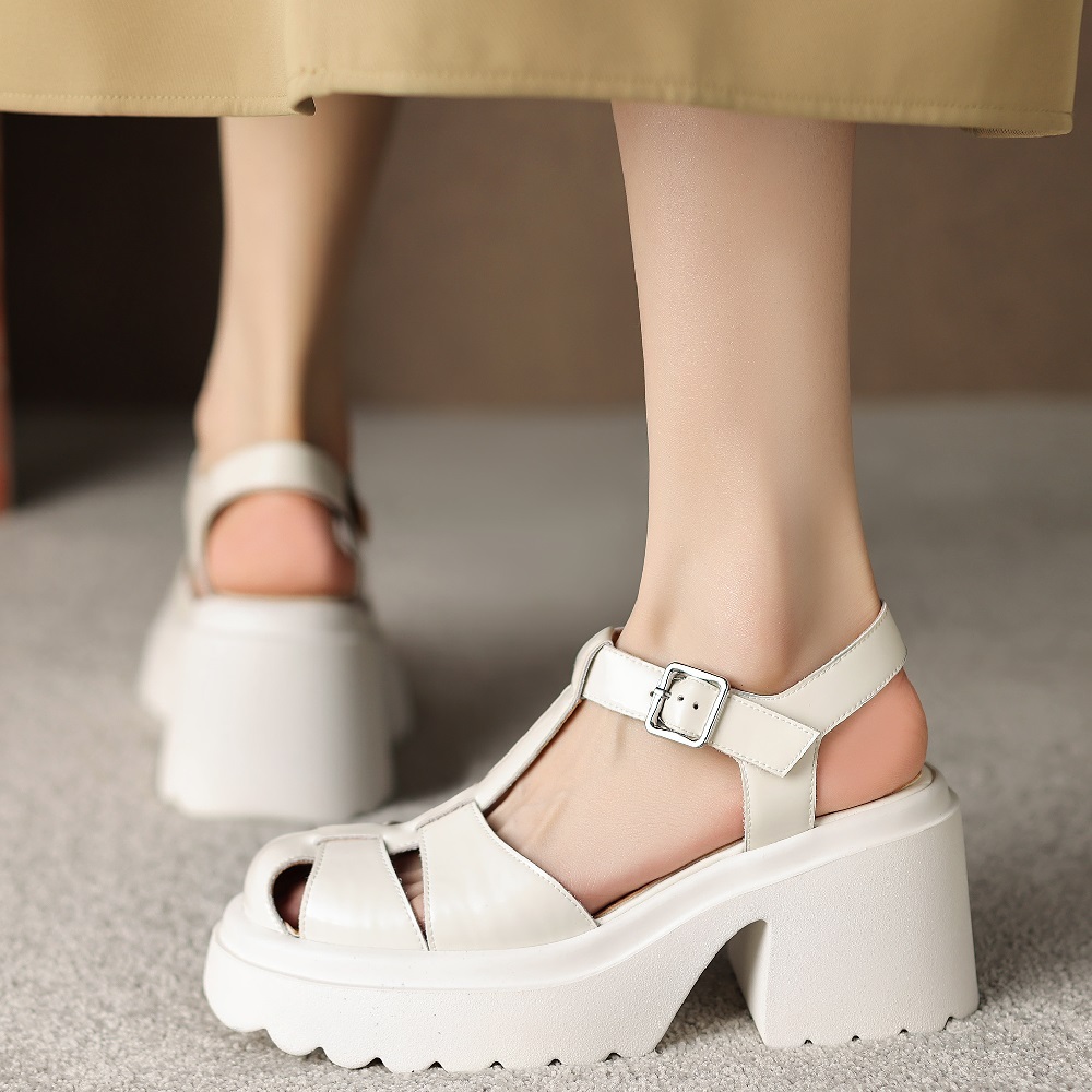 Women's Summer Genuine Leather Woven Versatile Cut Out 8 CM Block Heel Platform Gladiator Retro Closed Toe T-Strap Casual Sandals 60401