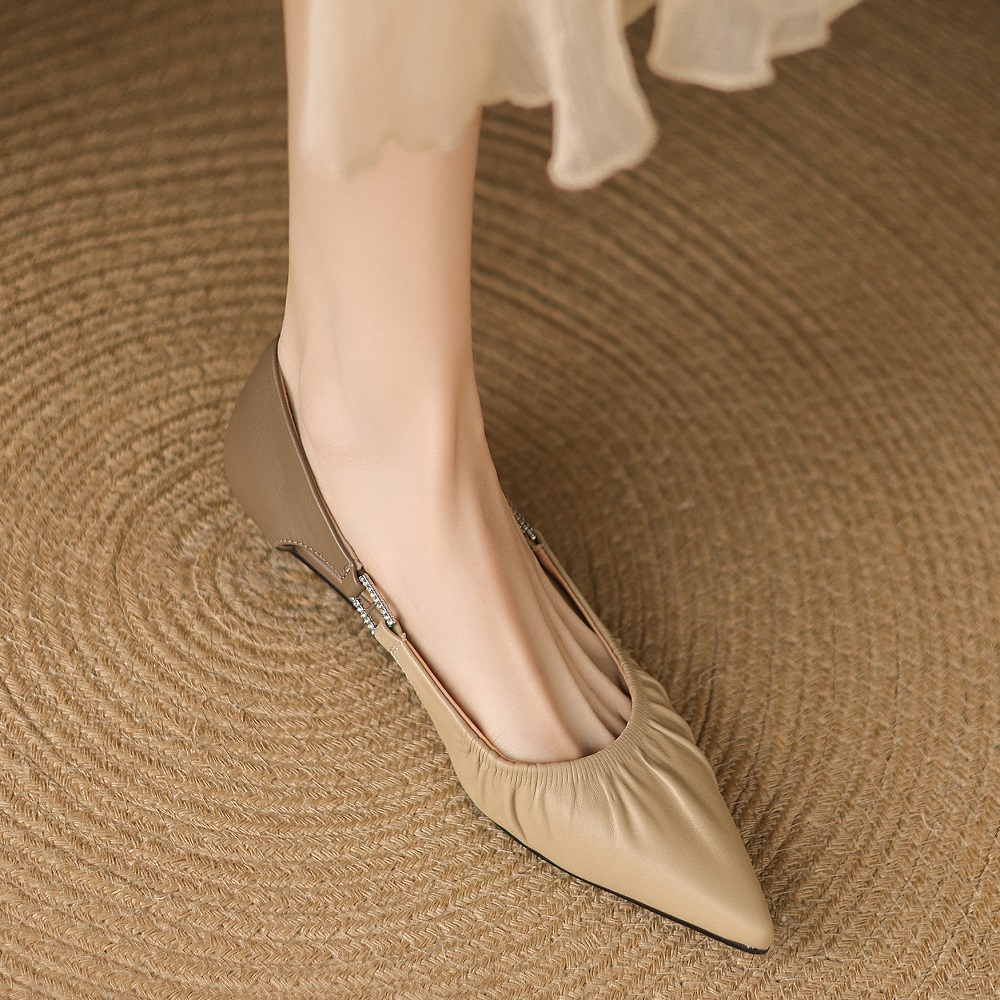 French Elegant Pointed Toe Sheepskin Shallow Mouth Cut-Out Color-Block Ruched Slip On Metal Buckle Versatile Spring Summer Shoes  60402