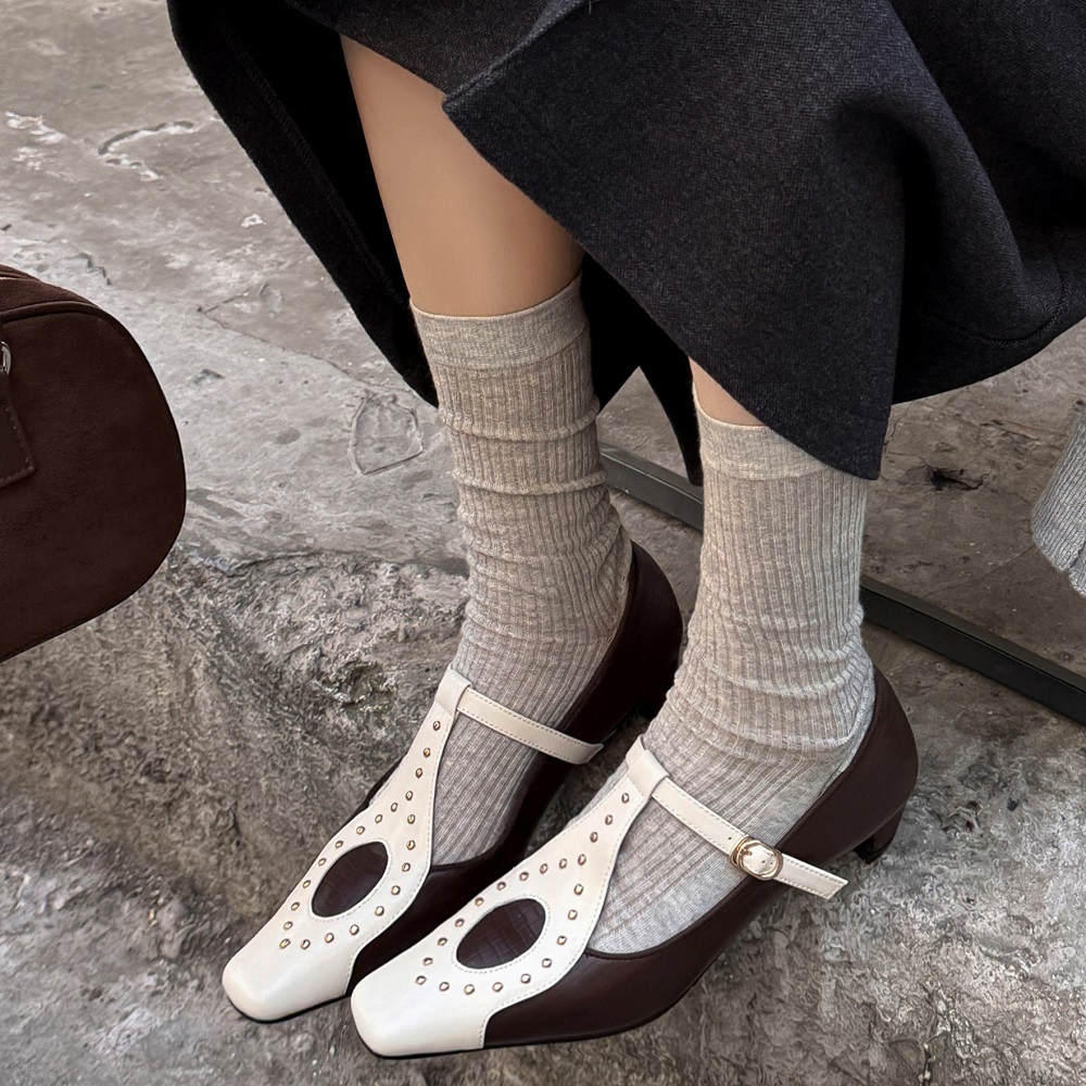 Retro Korean Style Color Blocked Rivets T-Strap Cut Out Square Toe Elegant Genuine Leather 3 CM Block Heel Women's Spring Summer Pumps 60404