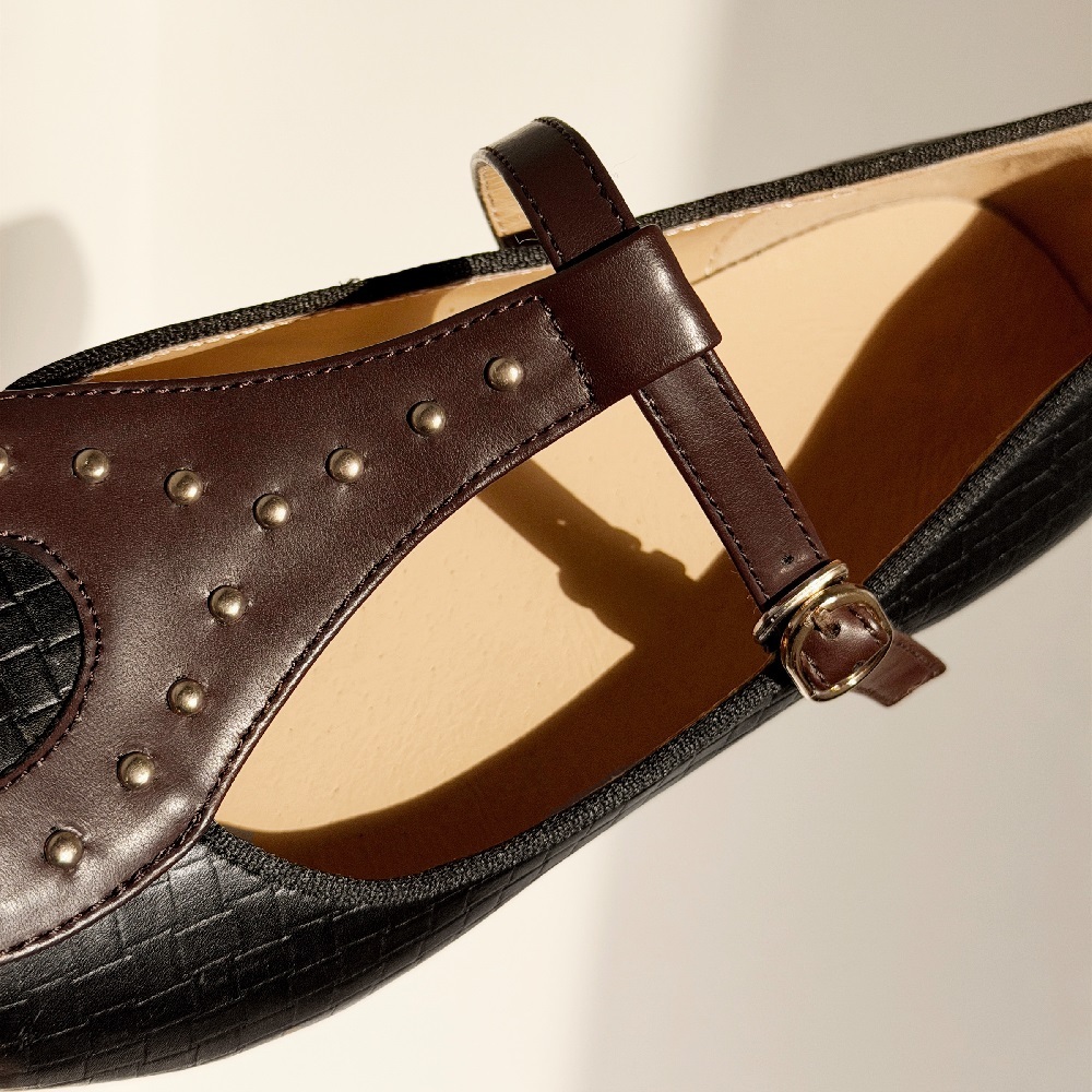 Retro Korean Style Color Blocked Rivets T-Strap Cut Out Square Toe Elegant Genuine Leather 3 CM Block Heel Women's Spring Summer Pumps 60404