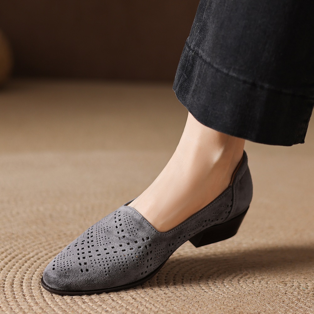 Comfort Soft Sole Retro Shallow Mouth Slip On Genuine Leather Pumps 3.5 CM Block Heel Cut Out Breathable Spring Summer Commute Shoes 60405