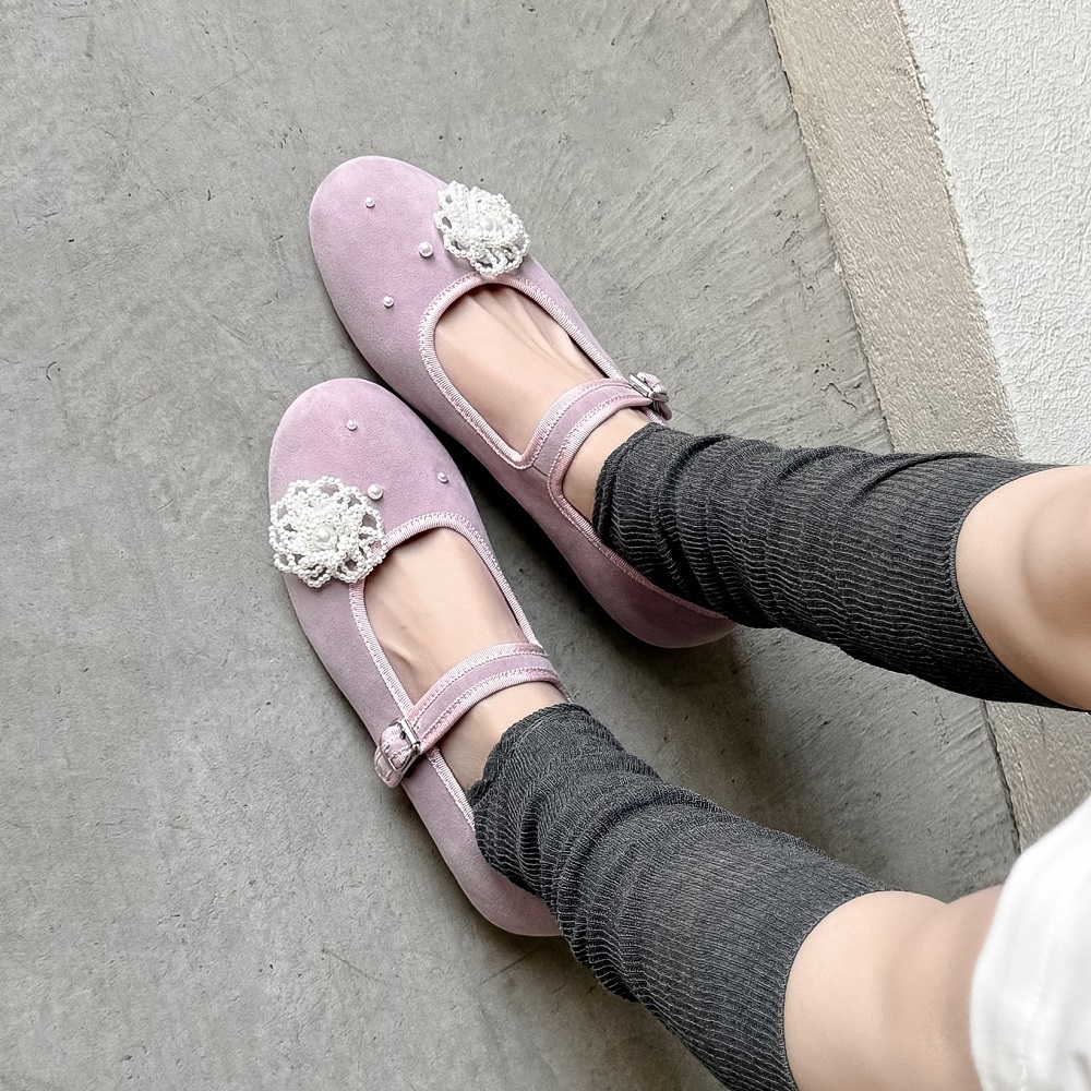 Women's Spring Summer Suede Leather 2 CM Low Block Heel 3D Pearl Flower Shallow Mouth Single Shoes Elegant Sweet Buckle Strap Versatile Flats 60525