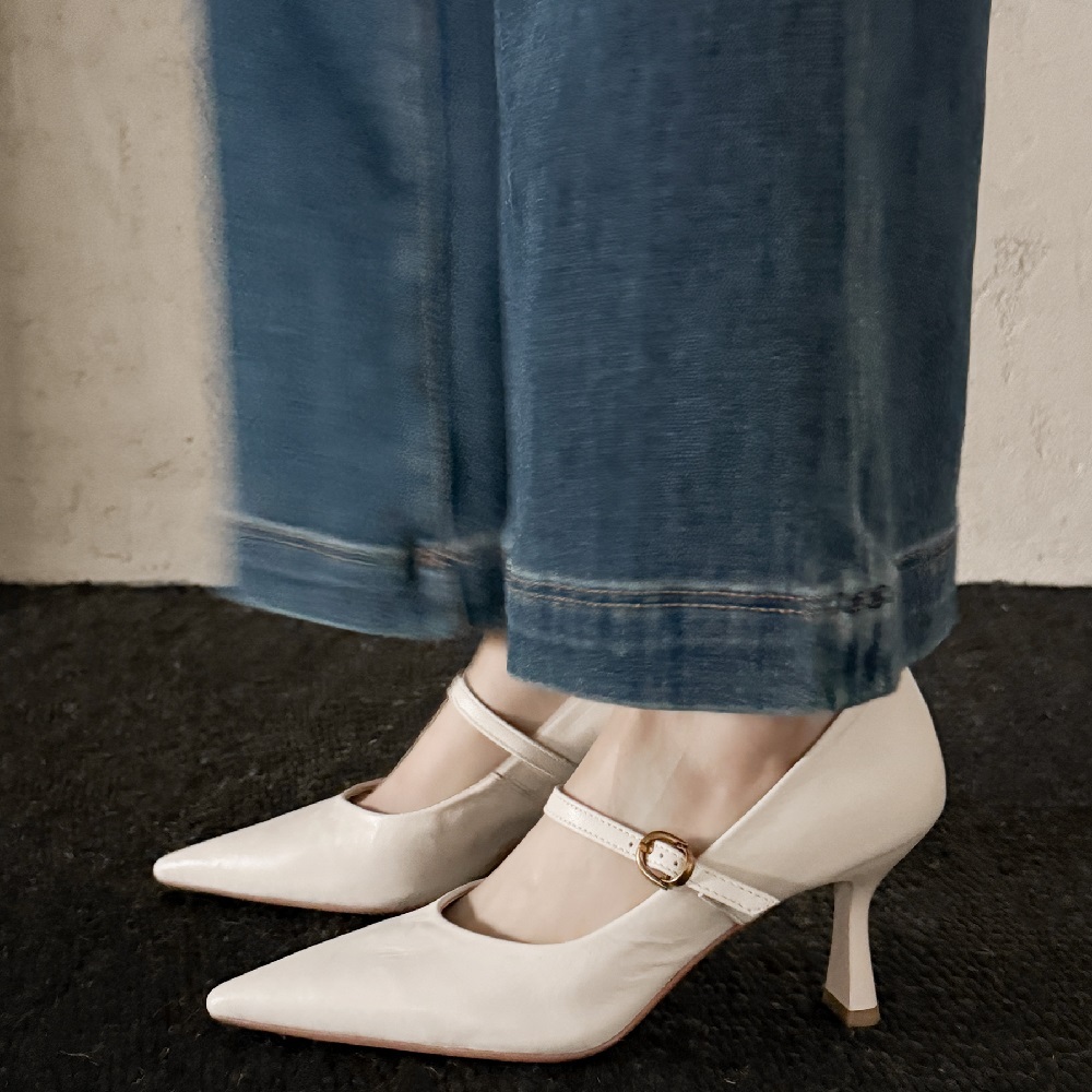 Spring Summer Women Retro High Heels Genuine Leather Pointed Toe Shallow Mouth Belt Buckle 7.2 CM Slim Heel Fashion Elegant Pumps 60526