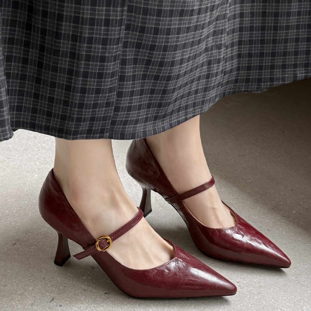 Spring Summer Women Retro High Heels Genuine Leather Pointed Toe Shallow Mouth Belt Buckle 7.2 CM Slim Heel Fashion Elegant Pumps 60526