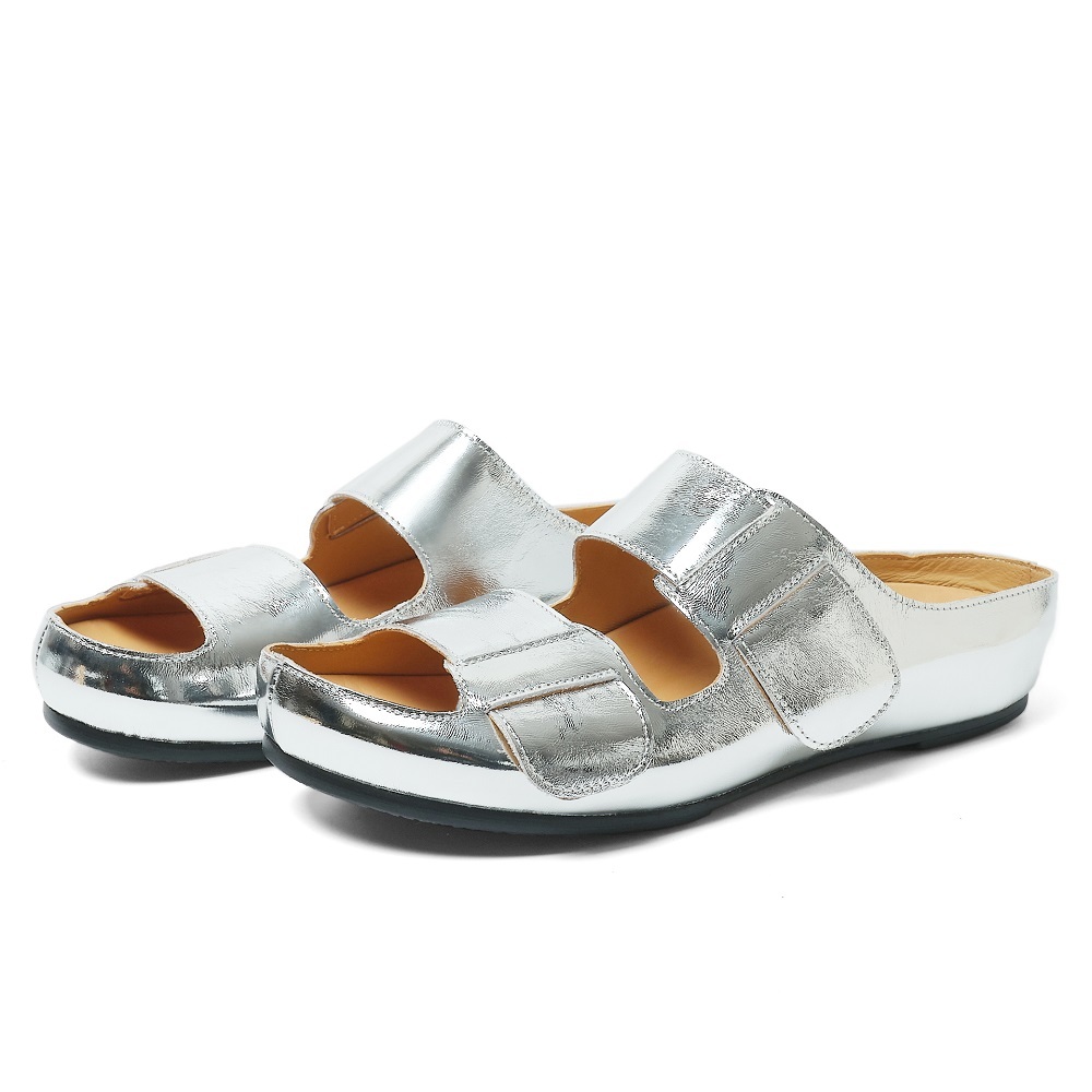 Women's Genuine Leather Solid Color Cut Out Retro Soft Sole Sandals 2.5 CM Thick Sole Casual Vacation Daily Comfortable Shoes 60527