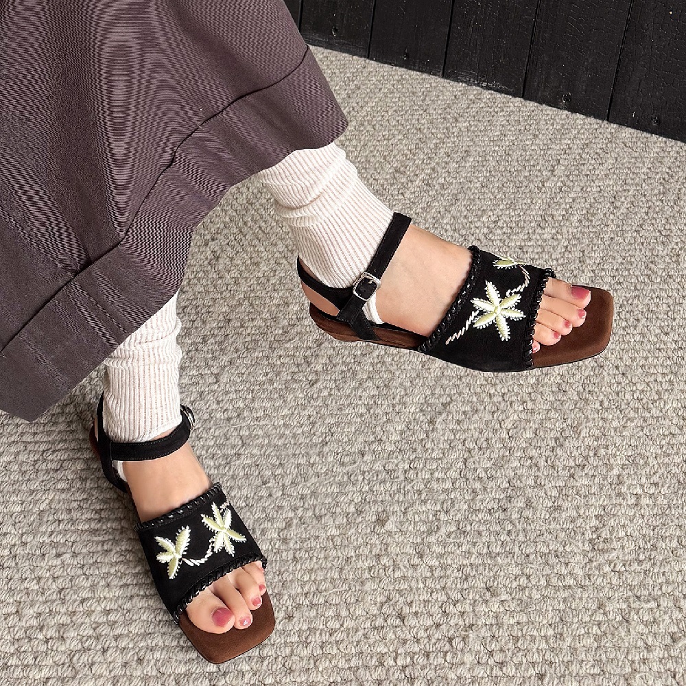 Women Genuine Leather Color Block Embroidered Sandals 2.5 CM Low Heel Buckle Strap Square Toe Backless Retro Casual Summer Spring New 60609