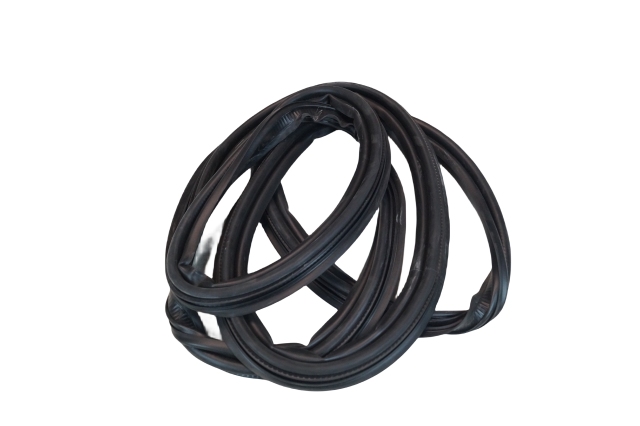 OEM 23545827 Tailgate Weatherstrip for Captiva