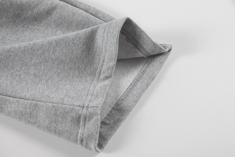 AIO sweatpants are available in five colors, and even one piece is at wholesale price.