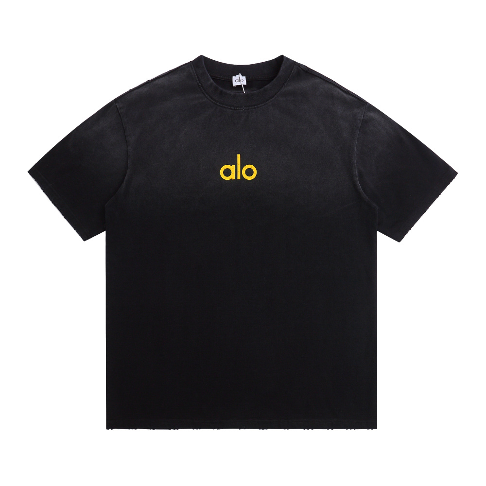 Even a single classic short-sleeved shirt is sold at wholesale price.
