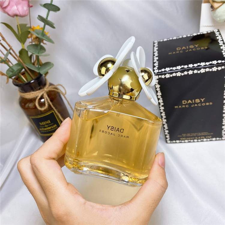 Marc Jacobs Daisy 100ml EDT | Women's Strawberry Grapefruit Gardenia Jasmine Musk Vanilla Fruity Floral Fragrance