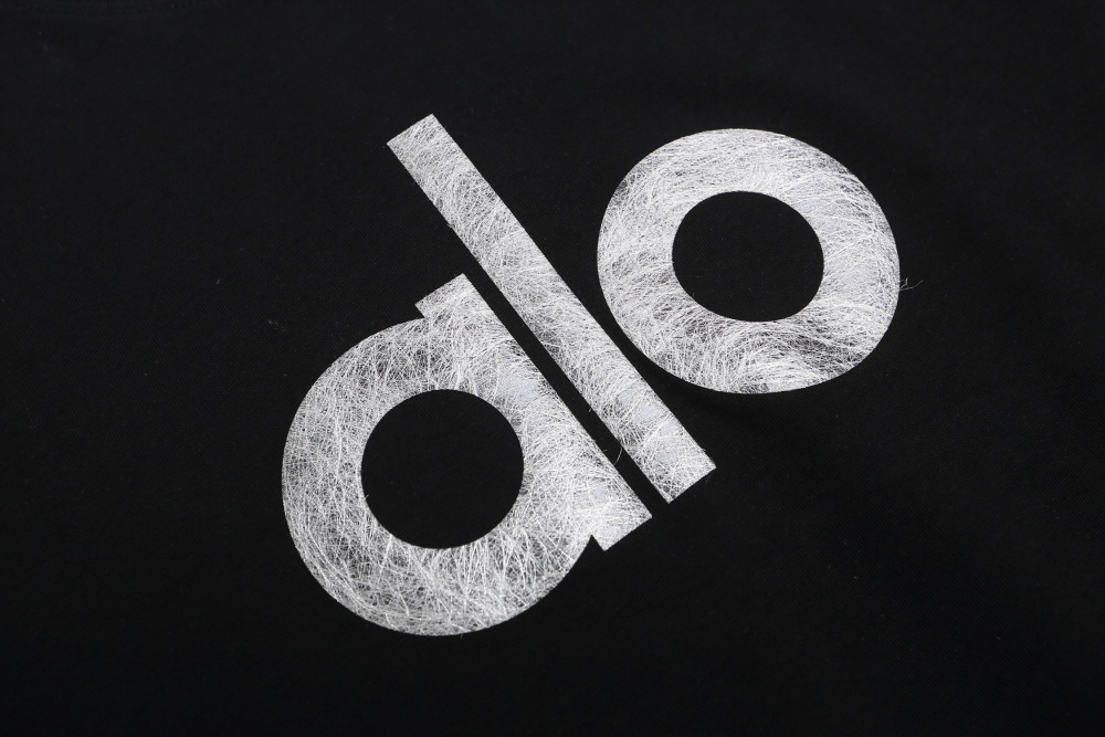 Alo Modern Fit T Shirt Breathable Stretch Fabric Casual Yoga Short Sleeve Top