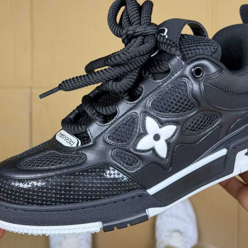 LOUIS VUITTON Skate Black Warrior Clover Design All Black Fashion Skate Sneakers