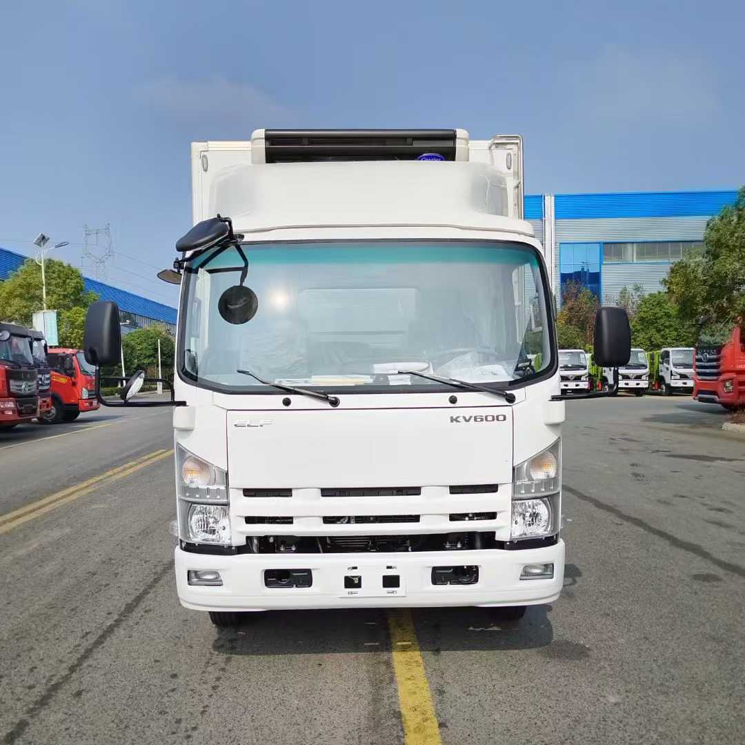 Isuzu KV600 Export Refrigerated Truck