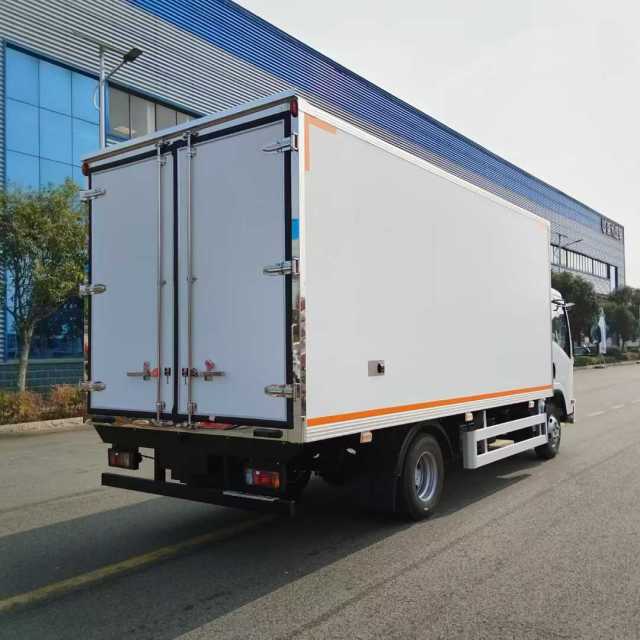 Isuzu KV600 Export Refrigerated Truck
