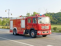 Dongfeng D9 Dolika Six-Ton Foam Fire Engine