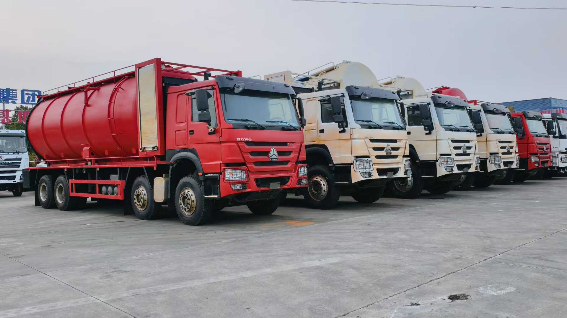 CNHTC HOWO 8×4 Sewage Suction and Cleaning Truck