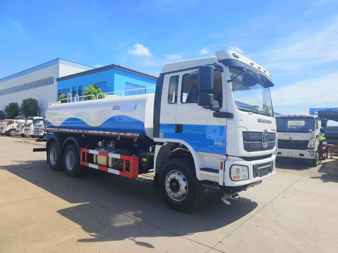 SHACMAN L3000 6×4 Export Water Sprinkler Truck