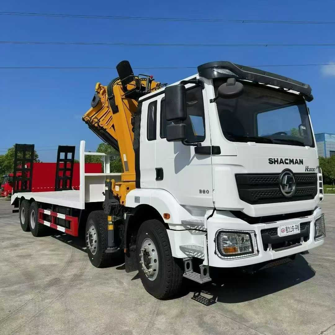 Shaanxi Auto Delong 8*4 export model flatbed transport truck with folding arm crane