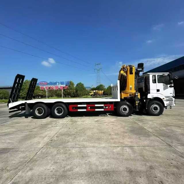 Shaanxi Auto Delong 8*4 export model flatbed transport truck with folding arm crane