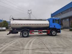 Sinotruk Howo TX5 Milk Transport Vehicle